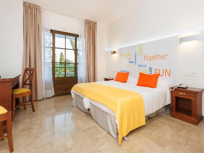 Habitación Doble Superior (3adultos +1niño)